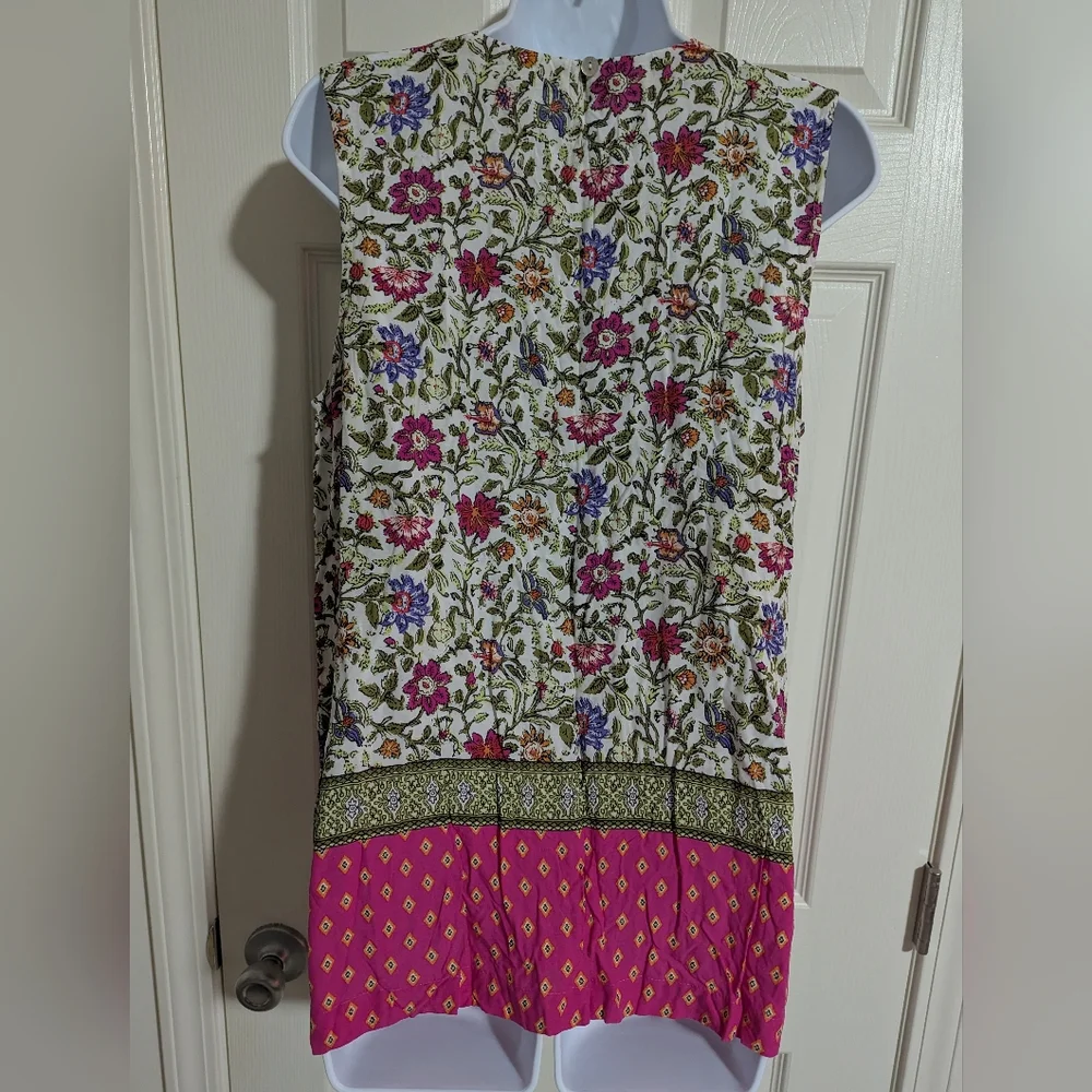 J Jill Medium Sleeveless Floral Print Pleated Blouse Pink Spring Tank Dipped - Picture 6 of 6